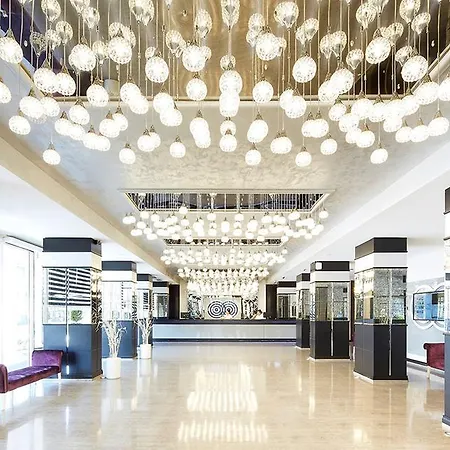 Sunconnect Grand Ideal Premium Hotel